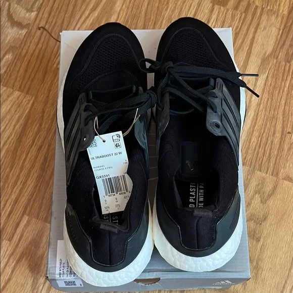 Adidas Ultraboost 22 W Black and White Running Shoes - Picture 2 of 5